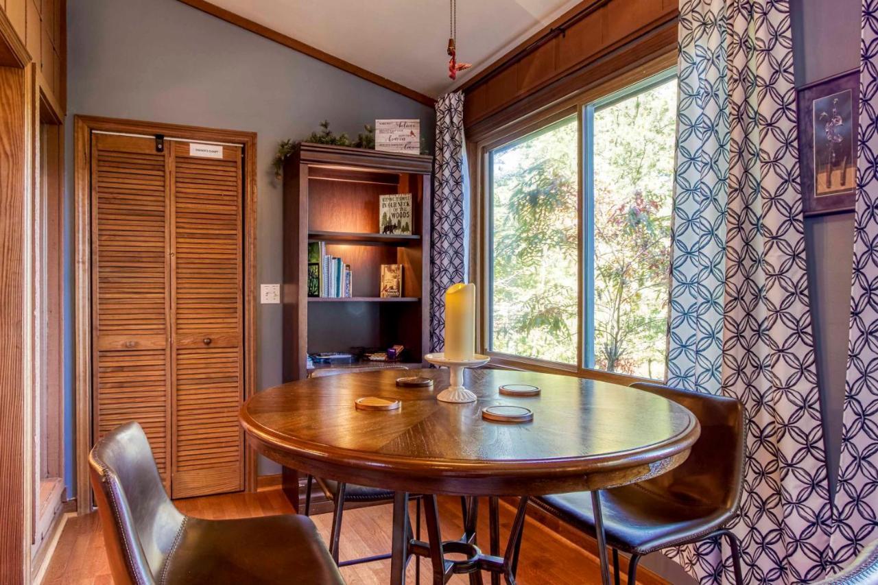 Cozy Cabin With Mountain Views Near Skylift Park! Gatlinburg Kültér fotó