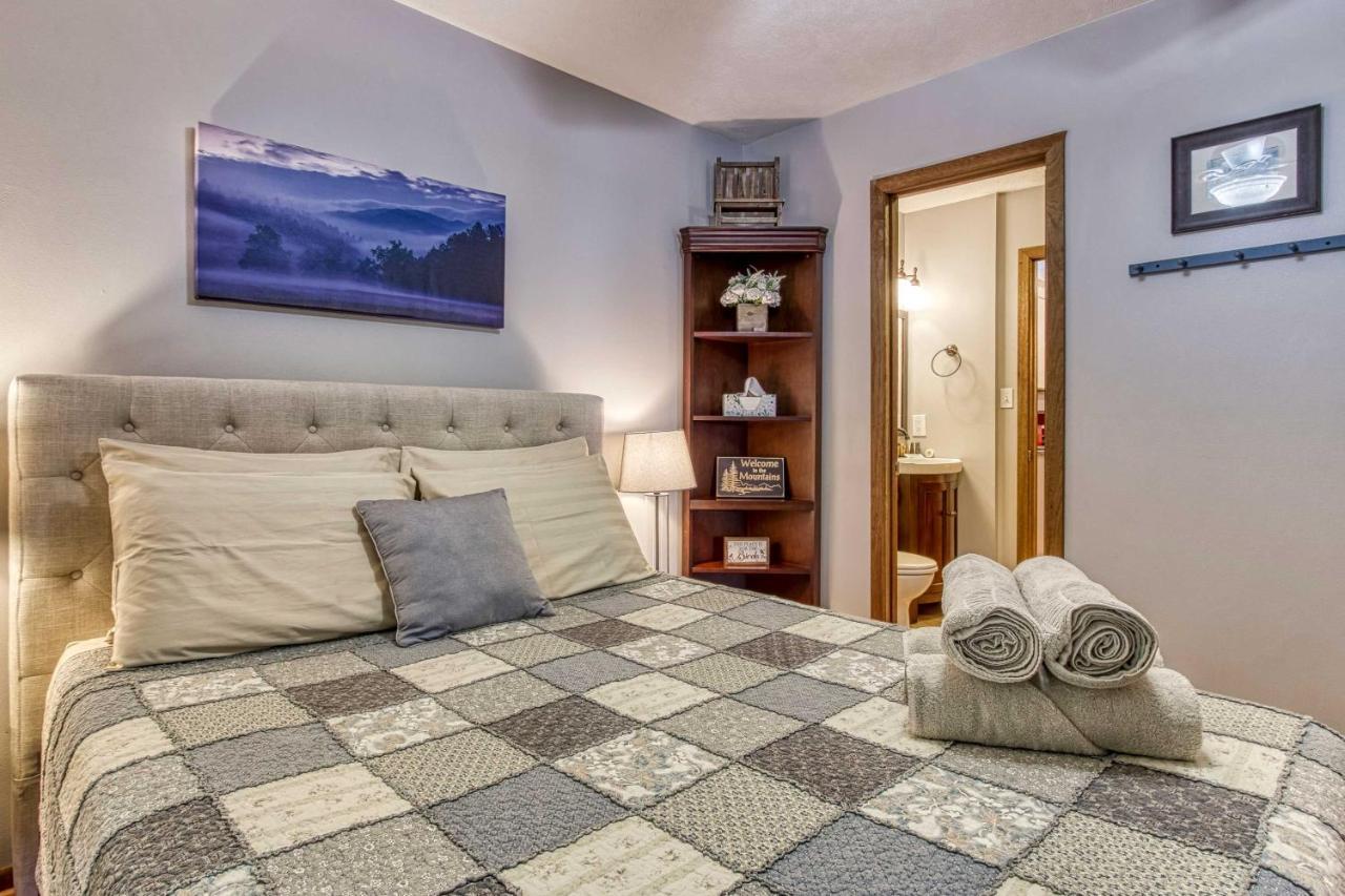 Cozy Cabin With Mountain Views Near Skylift Park! Gatlinburg Kültér fotó