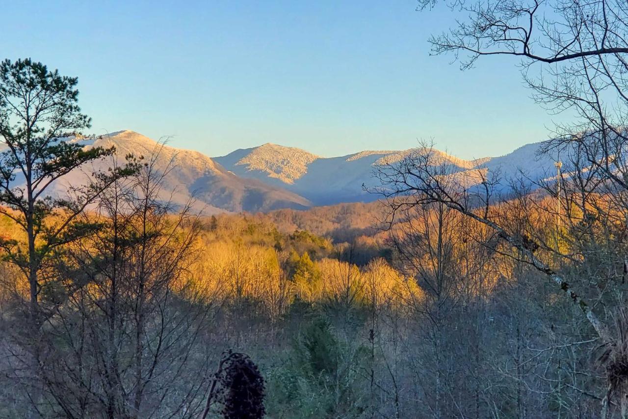 Cozy Cabin With Mountain Views Near Skylift Park! Gatlinburg Kültér fotó